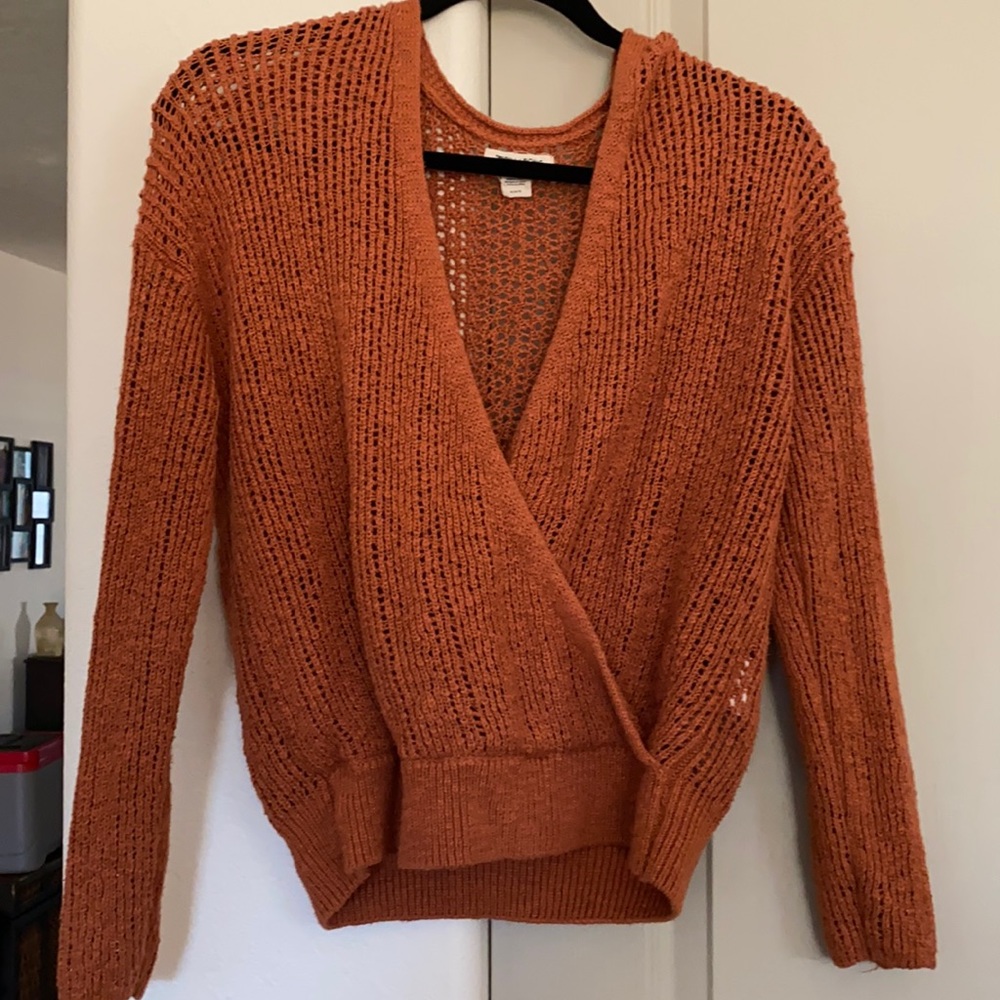 Billabong sweater